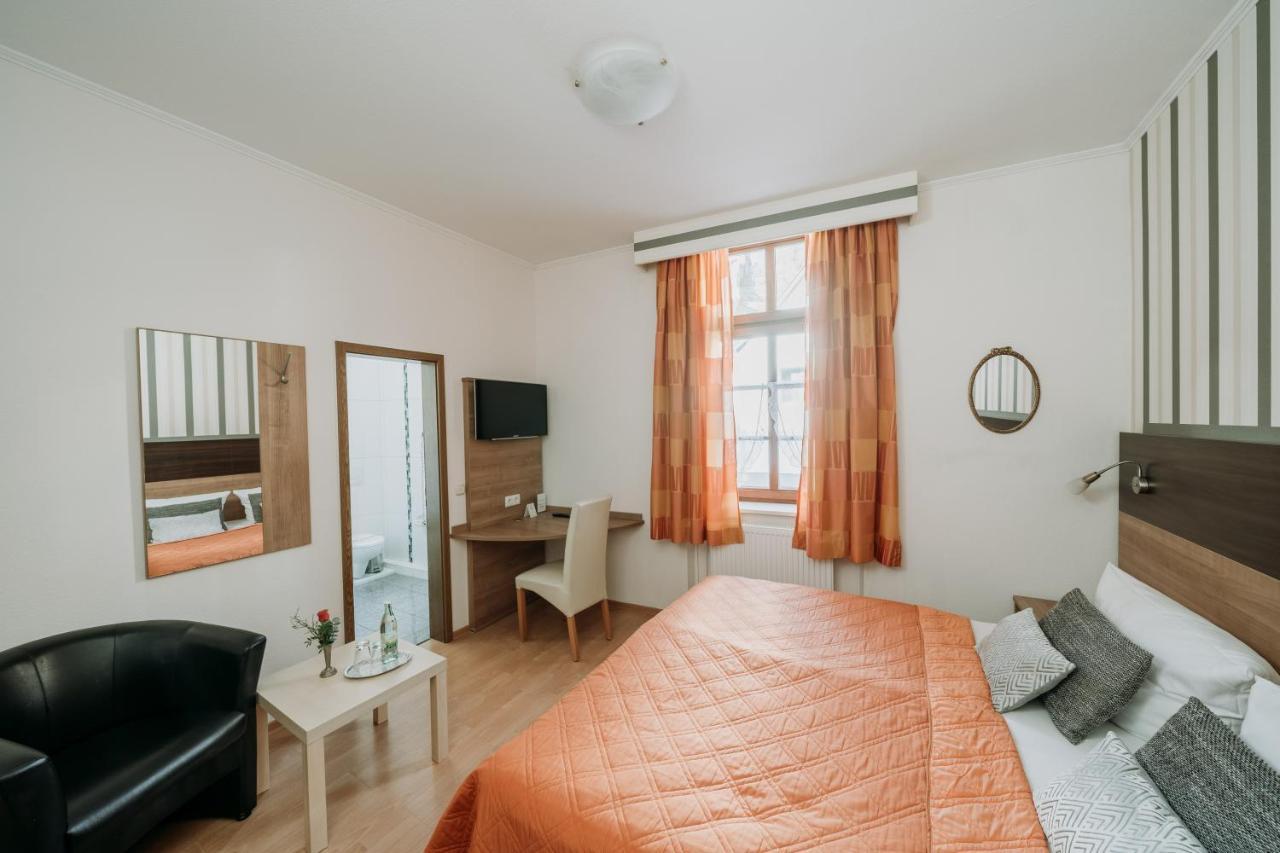 Fraenkischer Gasthof-Hotel Zum Koppen Gemunden am Main 外观 照片